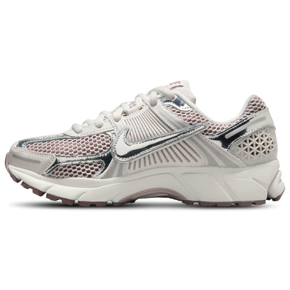 Nike Women's Zoom Vomero 5 Metallic Silver/Platinum Violet