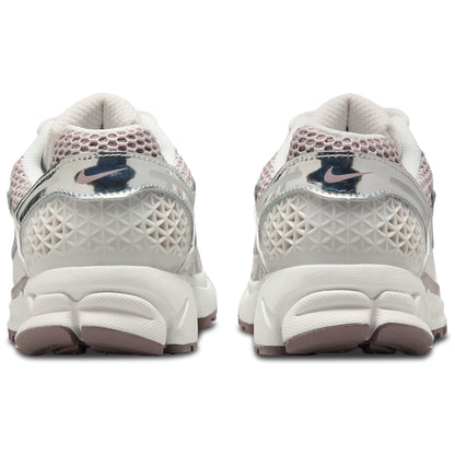 Nike Women's Zoom Vomero 5 Metallic Silver/Platinum Violet