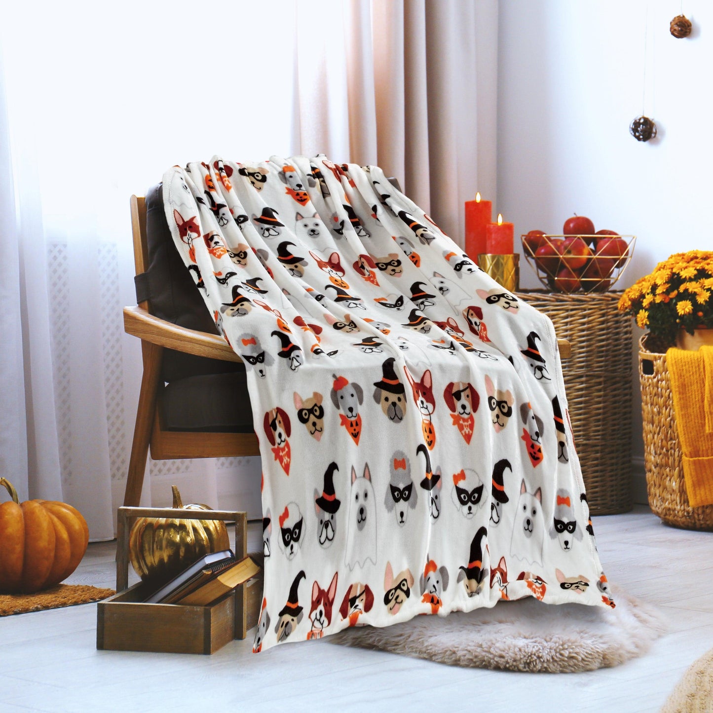 Elegant Comfort Halloween Theme Fleece Throw Blankets  - Velvety Feel, 50 x 60 inches