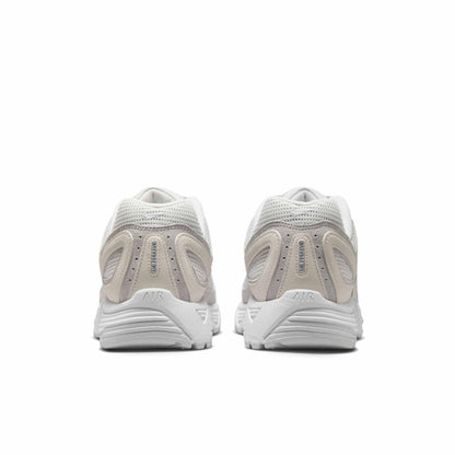 Nike Men's Air Pegasus 2005 Se Sneakers