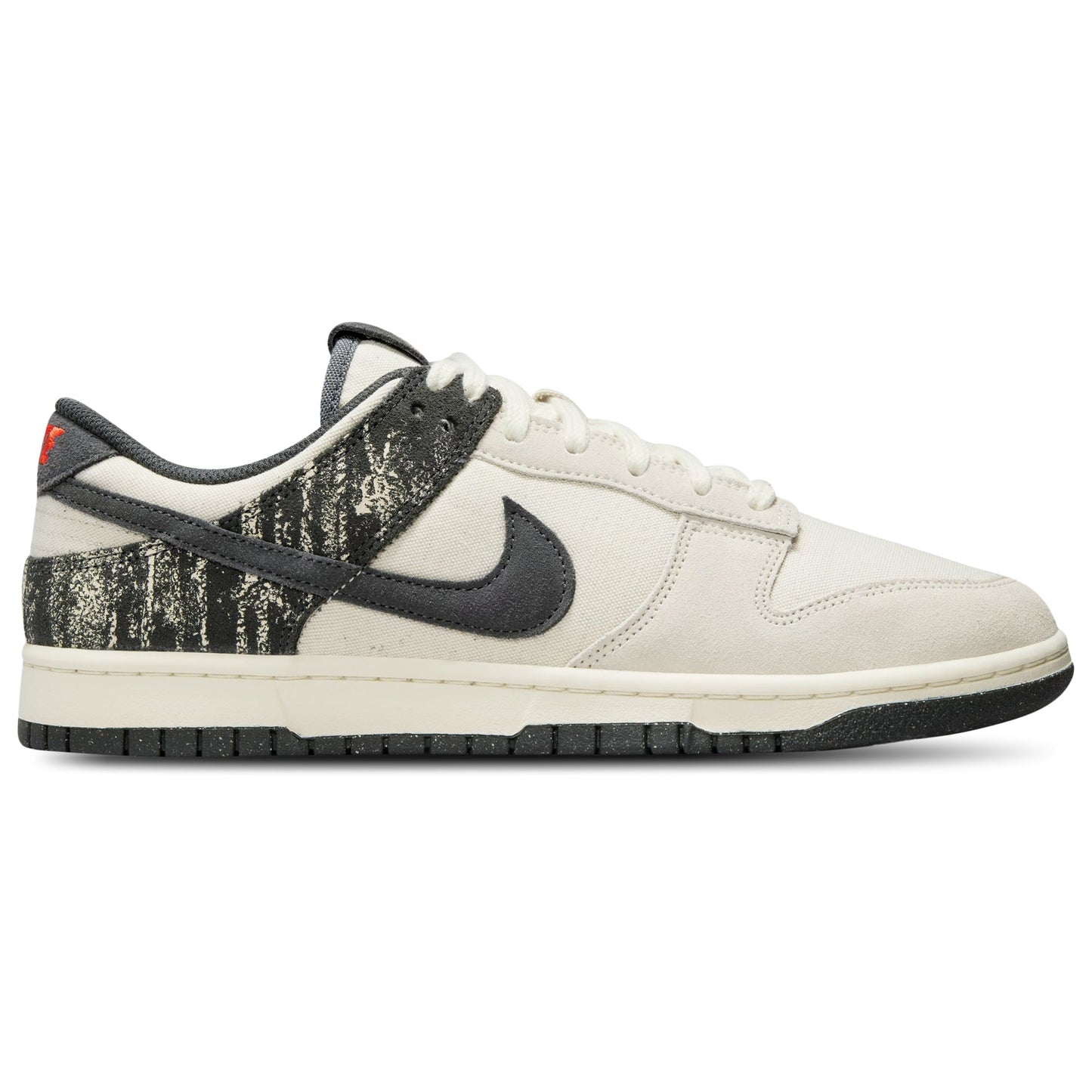 [ib7720-110] Mens Nike Dunk Low Retro 'pale Ivory'