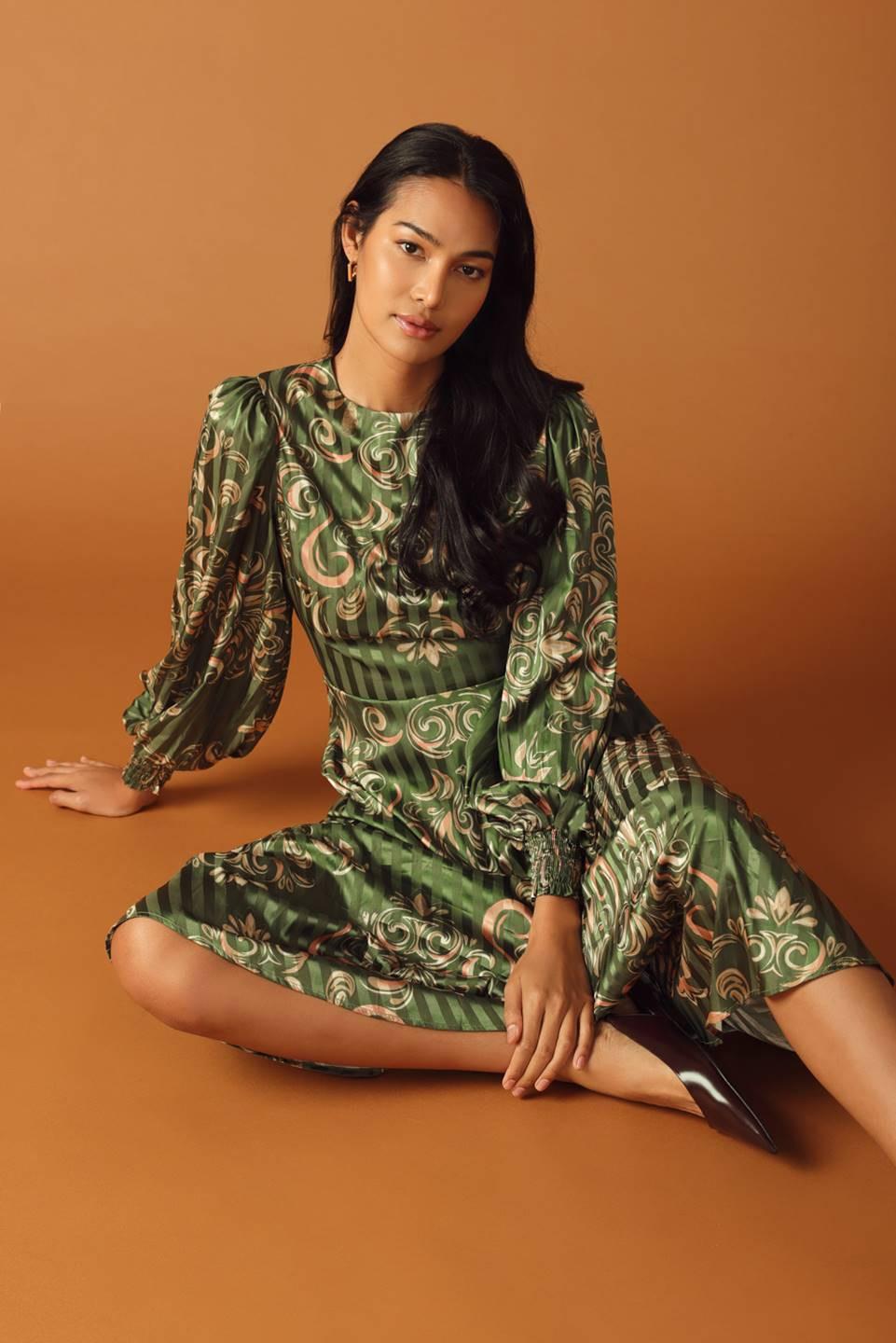 Moments of Clarity Woven Midi Dress