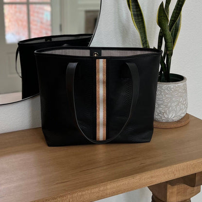 Threaded Pear kira Tote.