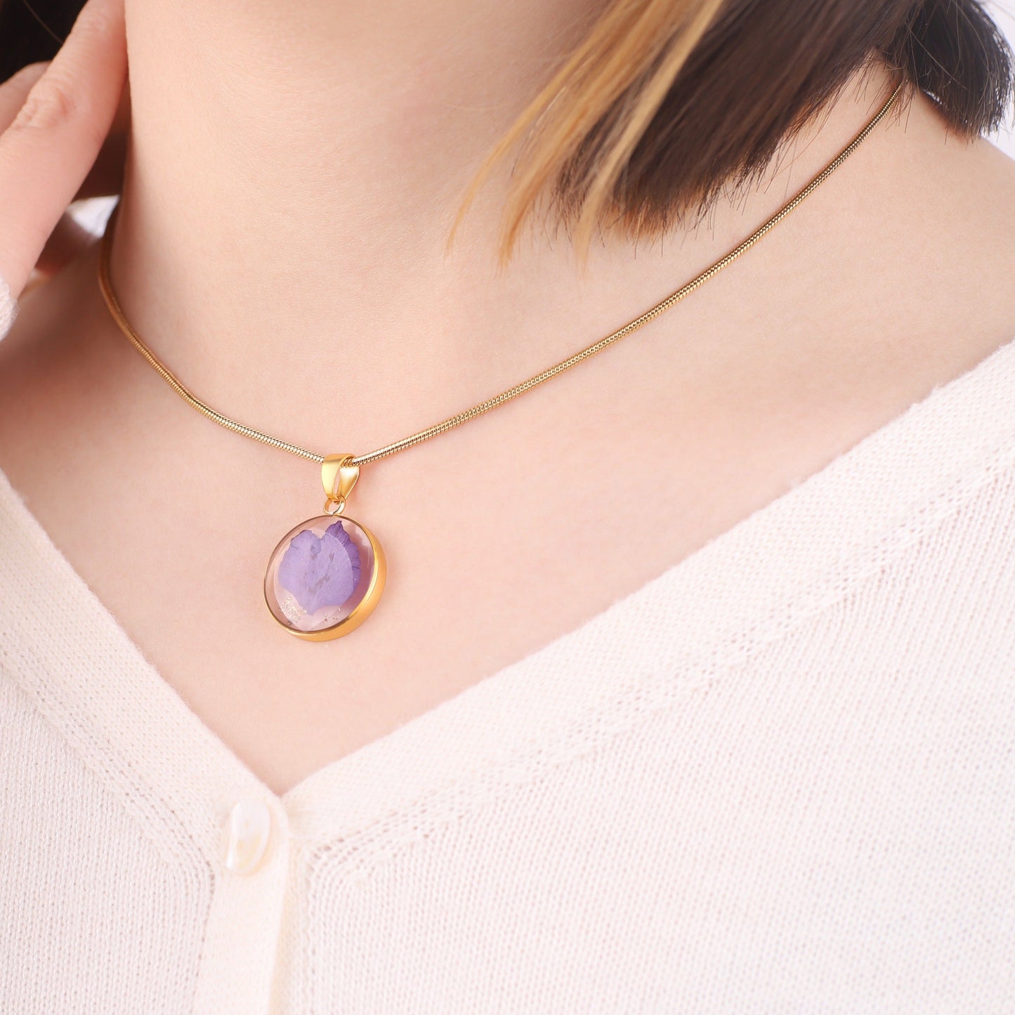Mint & Lily Pressed Birth Flower Necklace