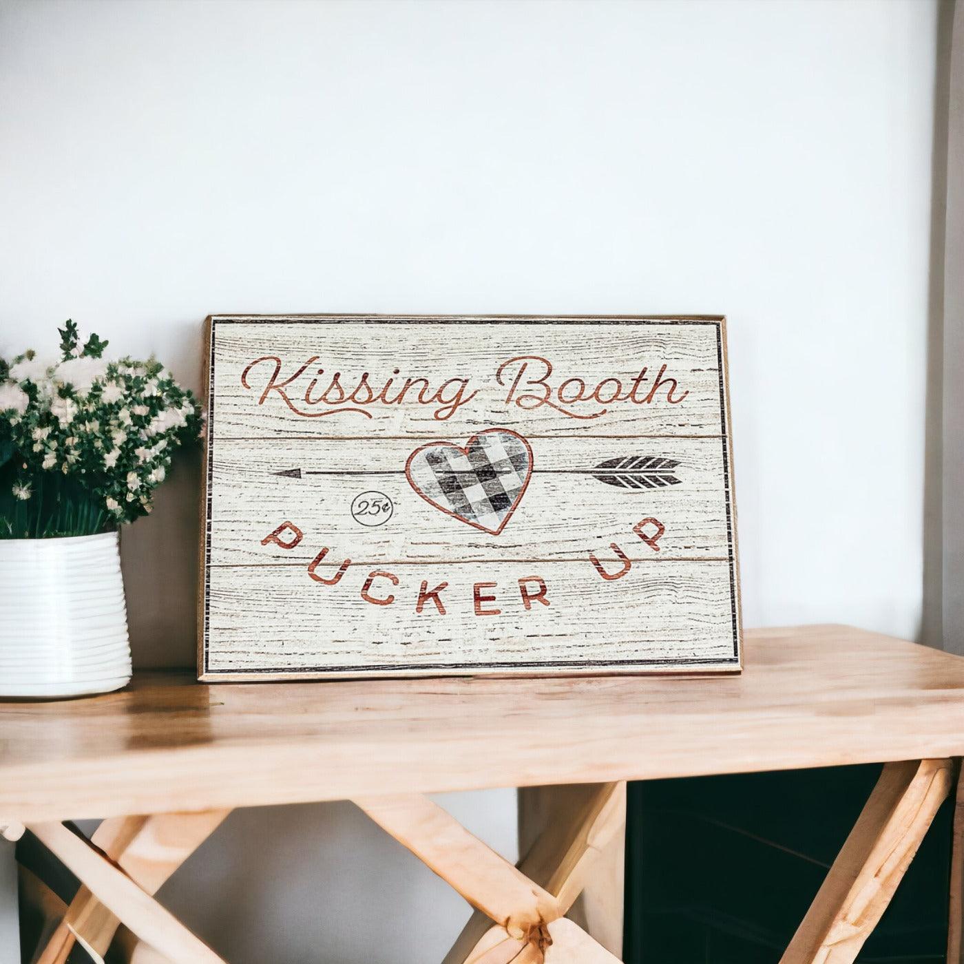 Kissing Booth by Gia Roma