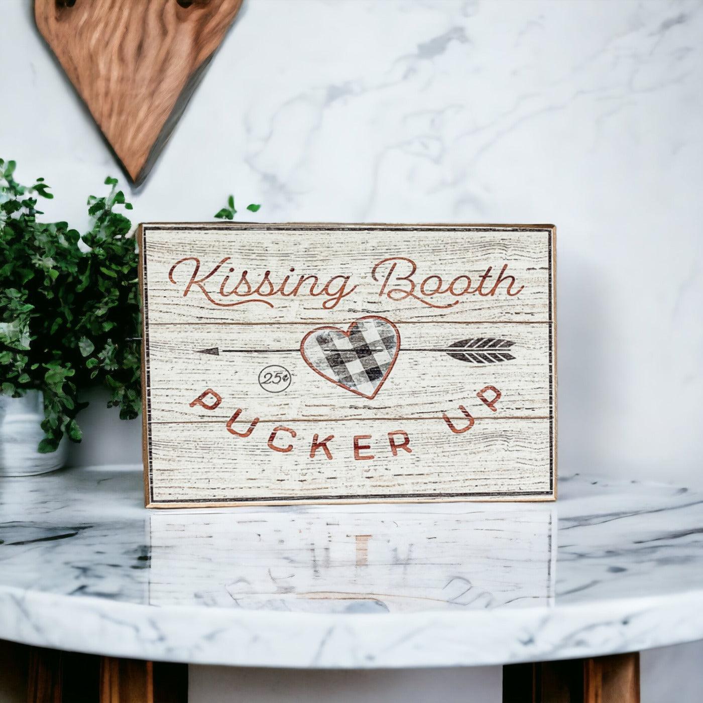 Kissing Booth by Gia Roma