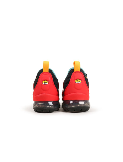 Nike Air Vapormax Plus Black/University Gold