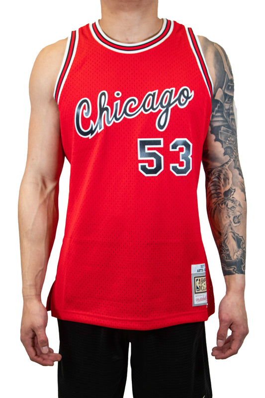 Mitchell & Ness Men's NBA Dark Jersey - Chicago Bulls 1977 Artis Gilmore