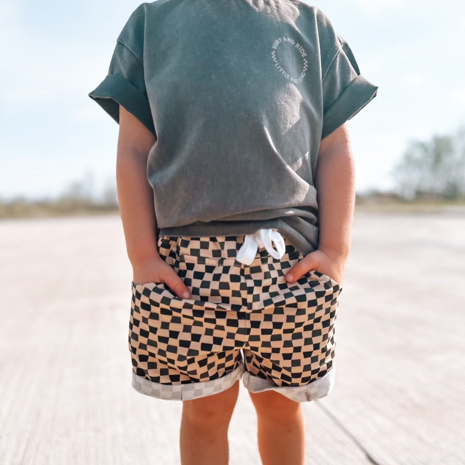 BROWN / BEIGE-