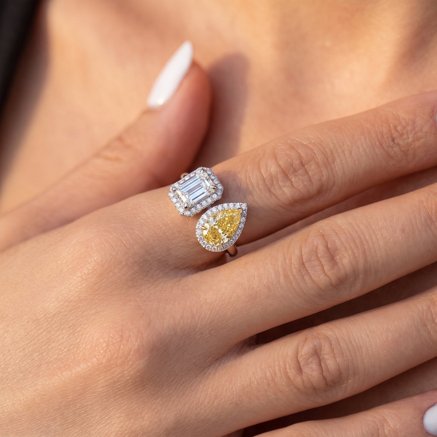 3Cttw Lab Grown Diamond (F/VVS) Toi et Moi Fashiion Halo Engagement Ring 14K Gold