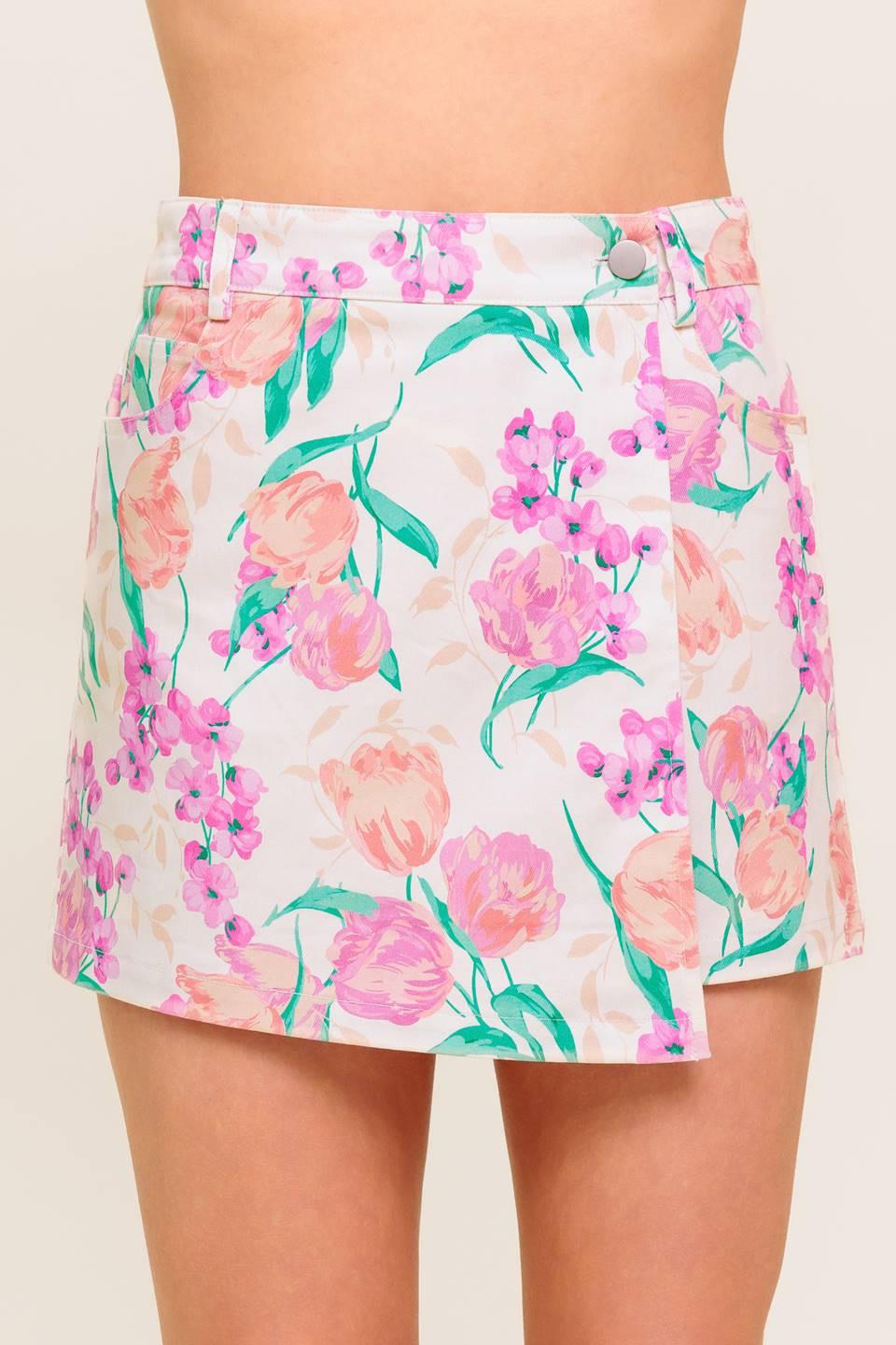 Rosewood Story Woven Skort