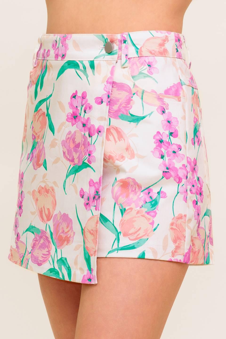 Rosewood Story Woven Skort