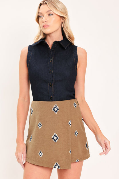 Canyon Motif Flirt Faux Suede Skort