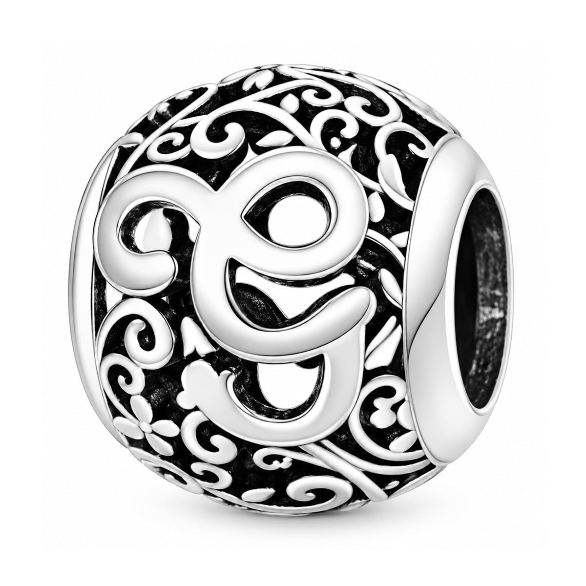 Sterling silver round alphabet charm - G