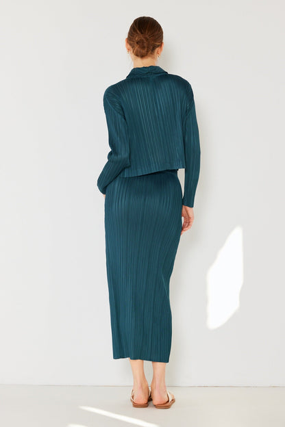 Marina West Pleated Cropped Button-Up Top (J03CR) - Deep Green