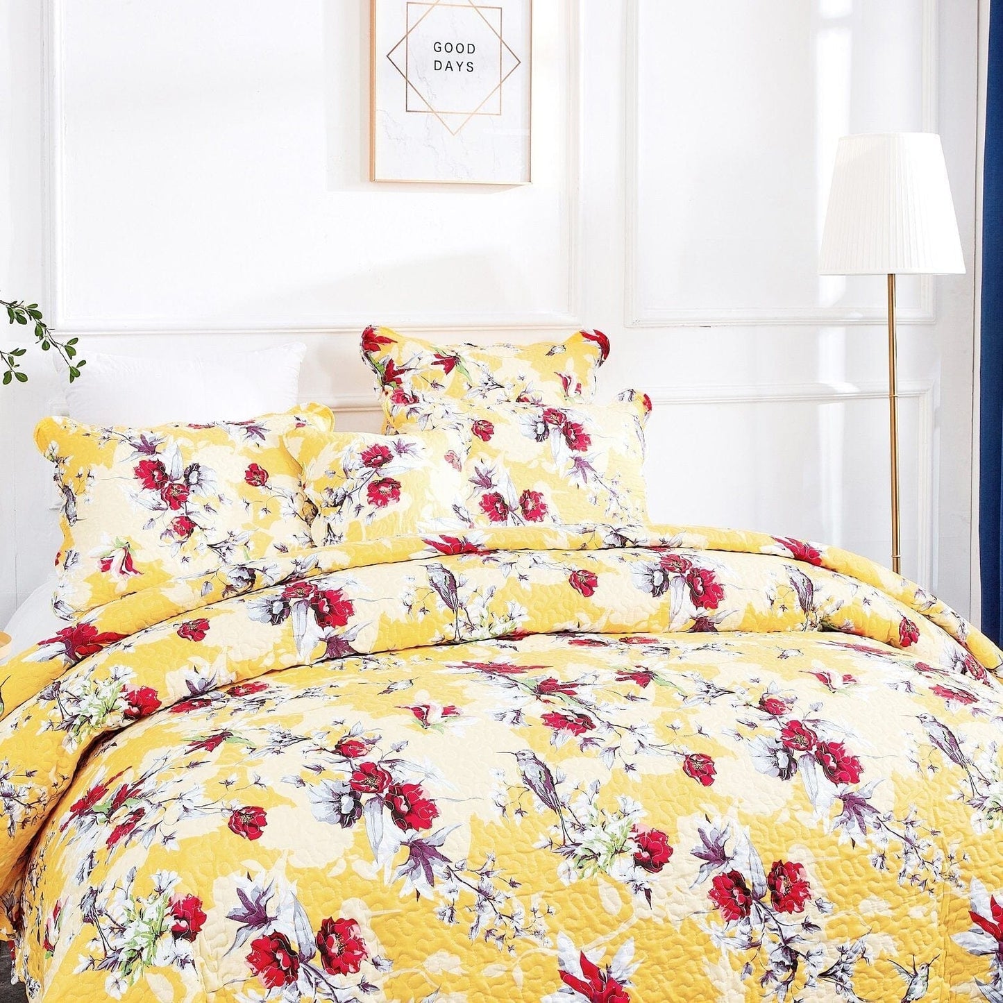 DaDa Bedding Sunshine Yellow Hummingbird Floral Quilt Set