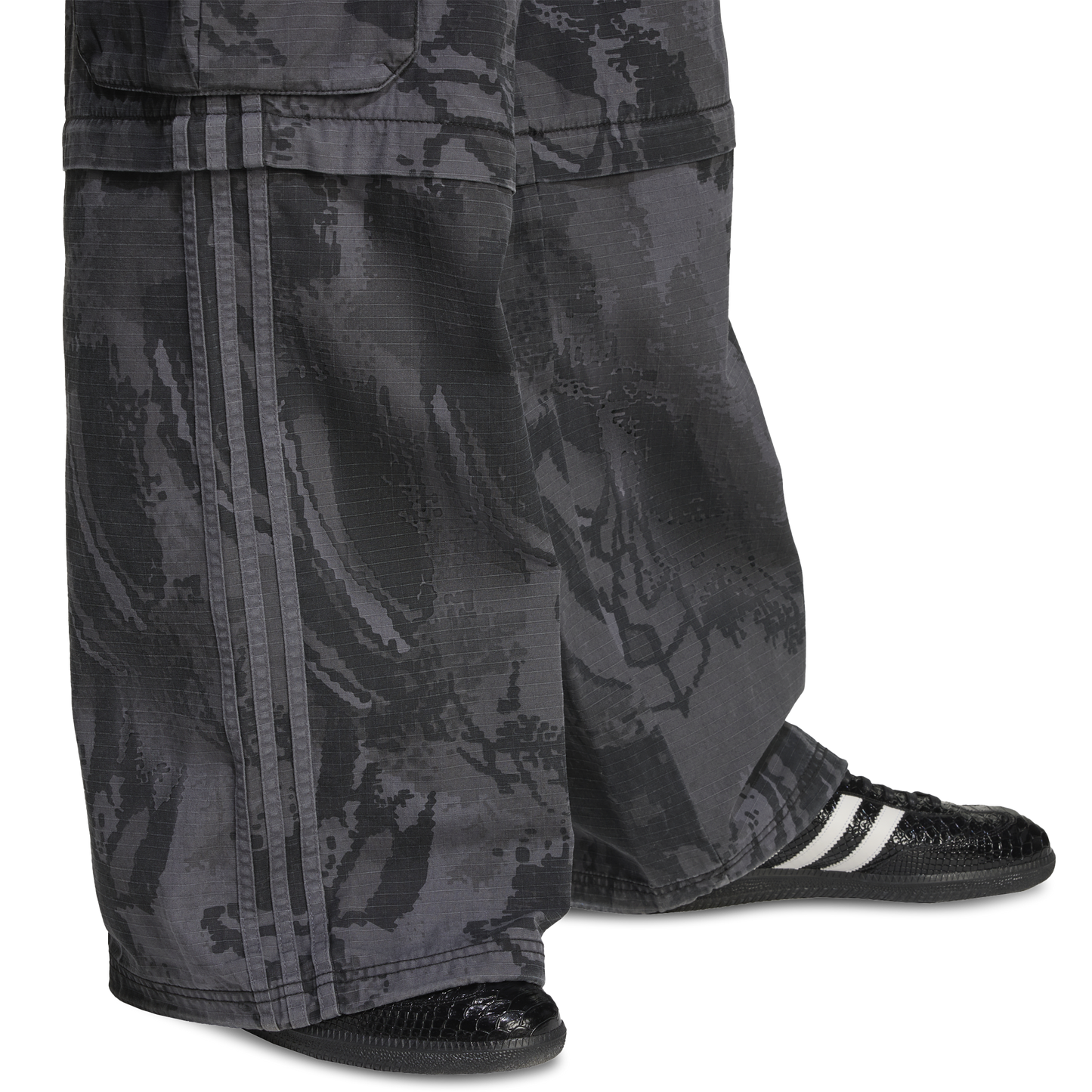 [kd2253] Mens adidas Zip Off Cargo Pants