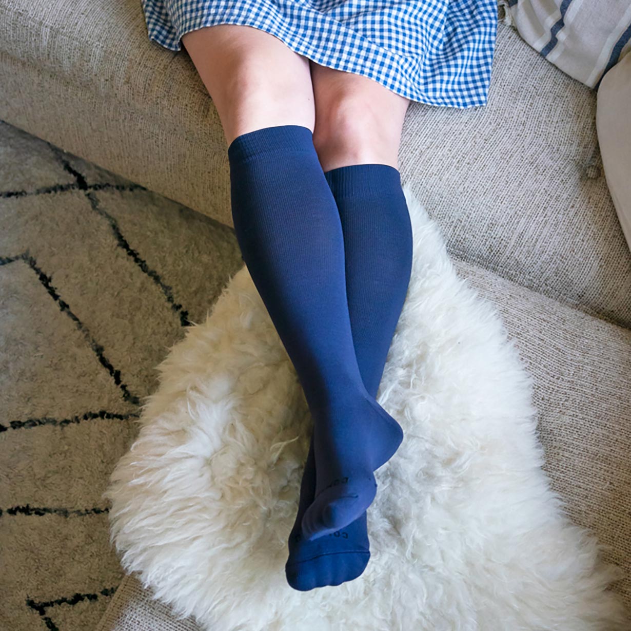 Knee-High Compression Socks – Solid