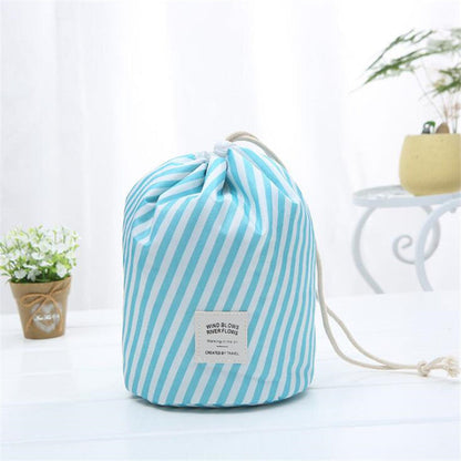 Threaded Pear Portable Cosmetic Bags
