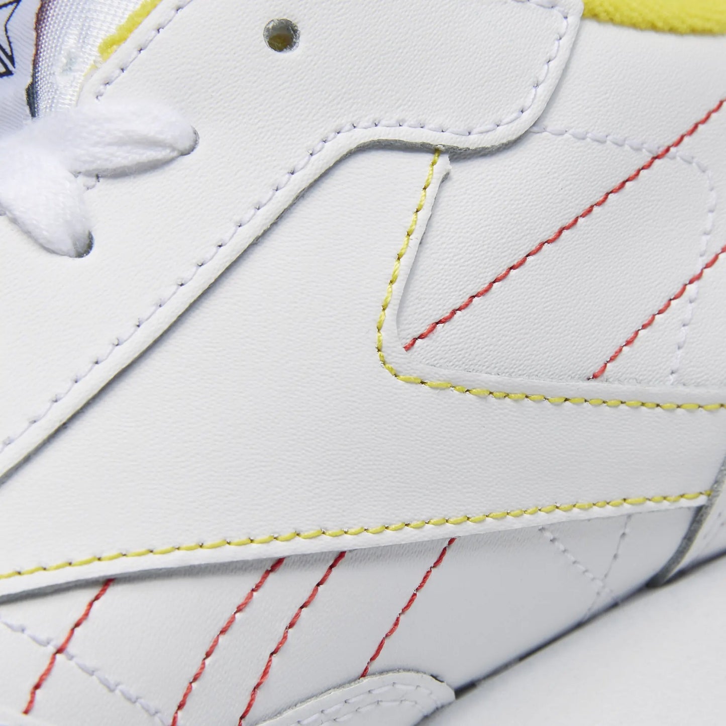 White/Conavy/Prired-