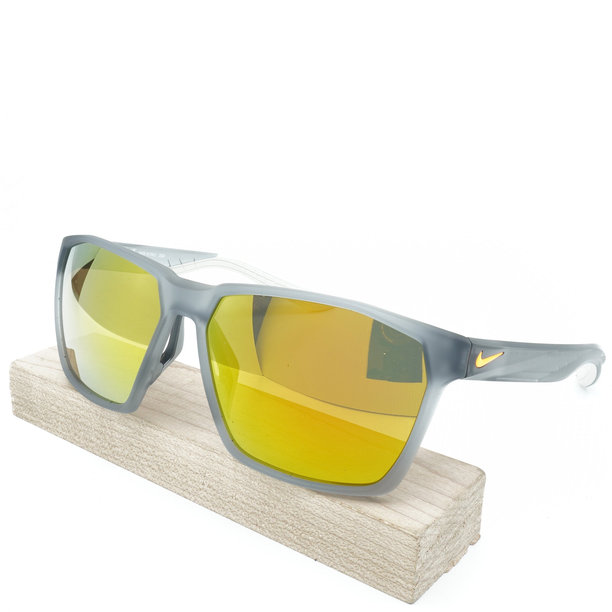 ＭＡＶＲＩＫＭＡＸＬＩＴＥ１１．５° Nike Men's Maverick M Sunglasses – Zulily