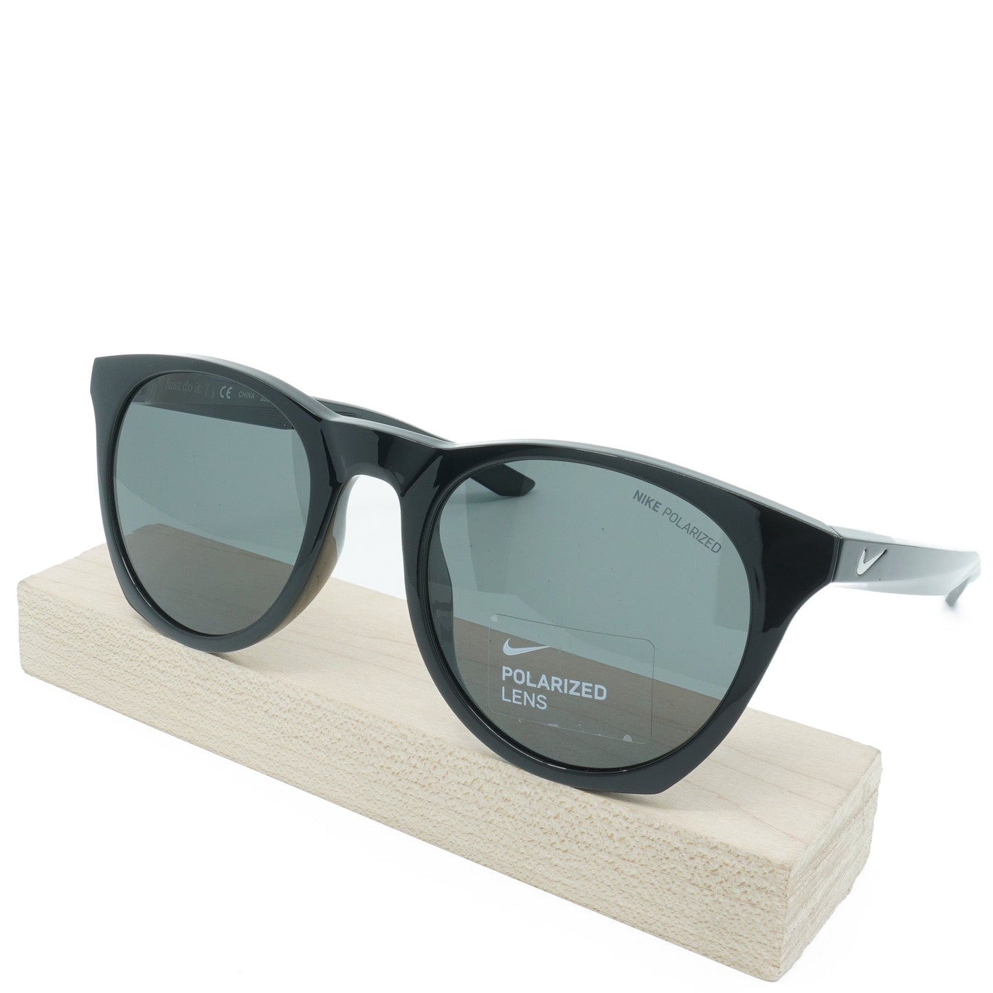 Nike Men's Essential Horizon Polarized Sunglasses