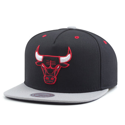 Mitchell & Ness Men's NBA Chicago Bulls Cord Visor Strapback