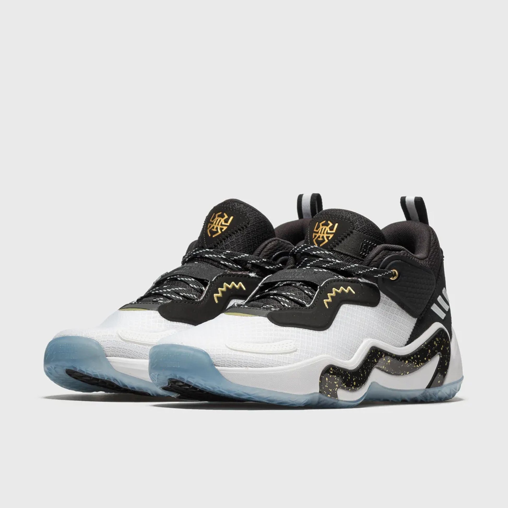 Cblack,Goldmt,Ftwwht-