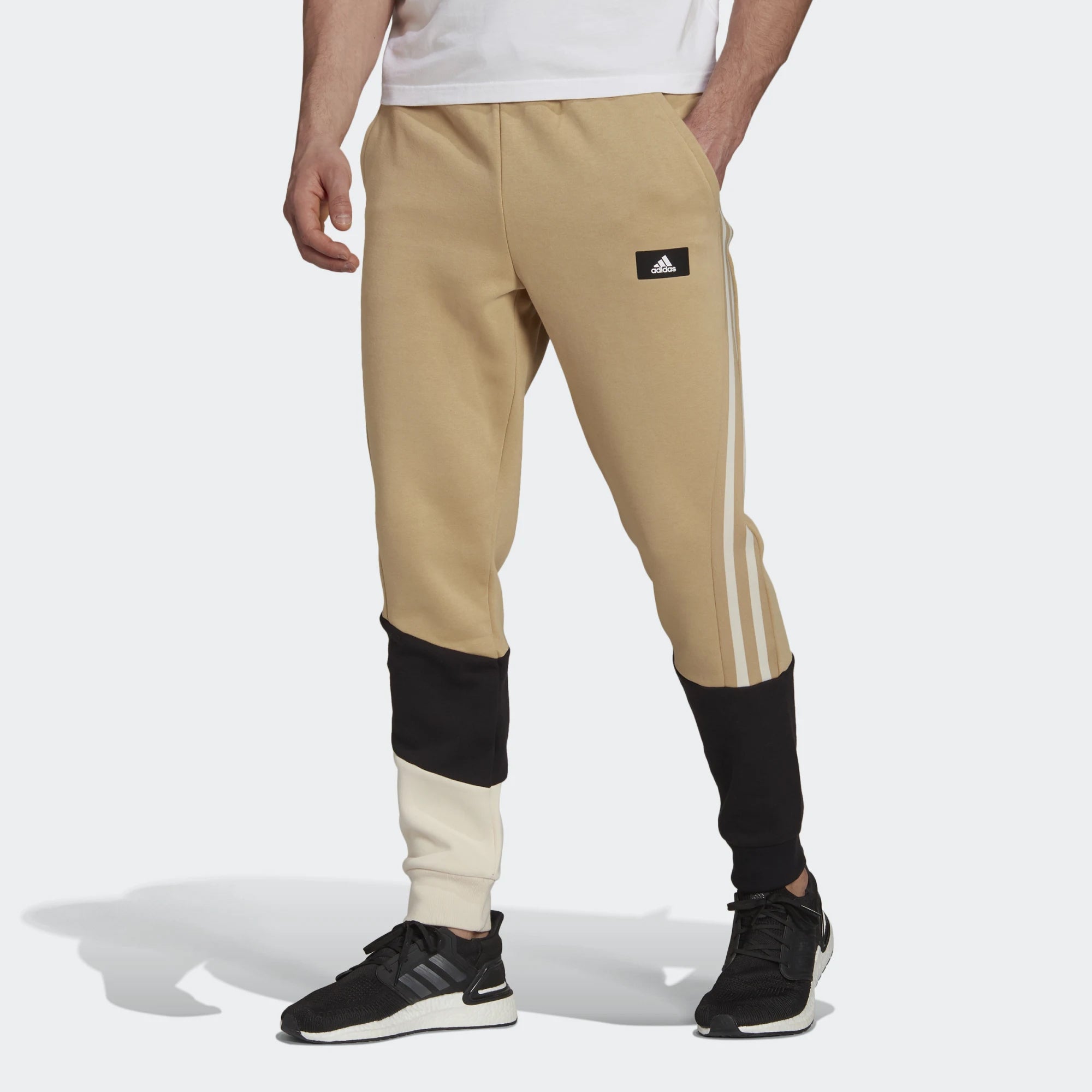 adidas Men's Fleece Colorblock Pants - H39762 – Zulily