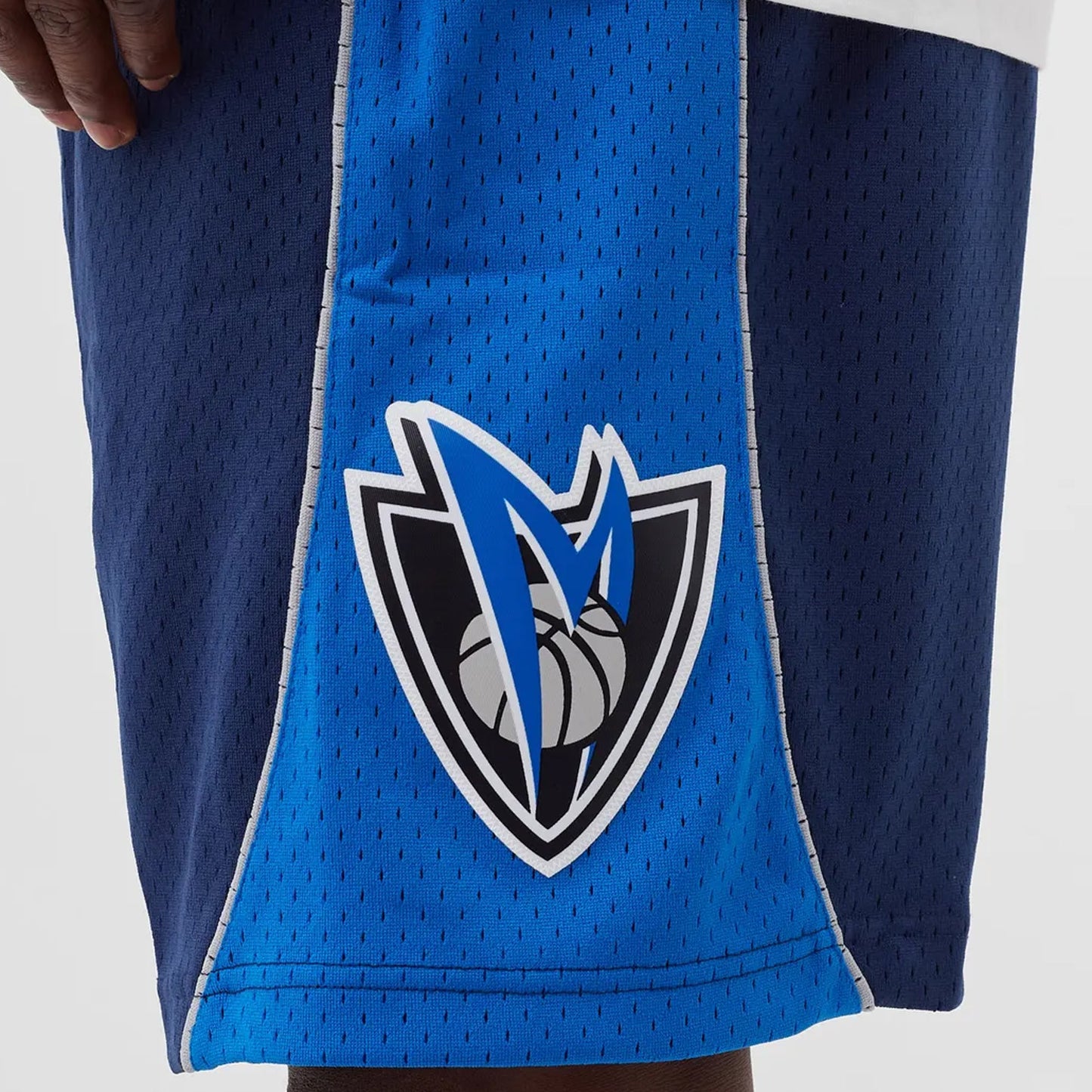 Mitchell & Ness Men's NBA Swingman Shorts Dallas Mavericks 2011