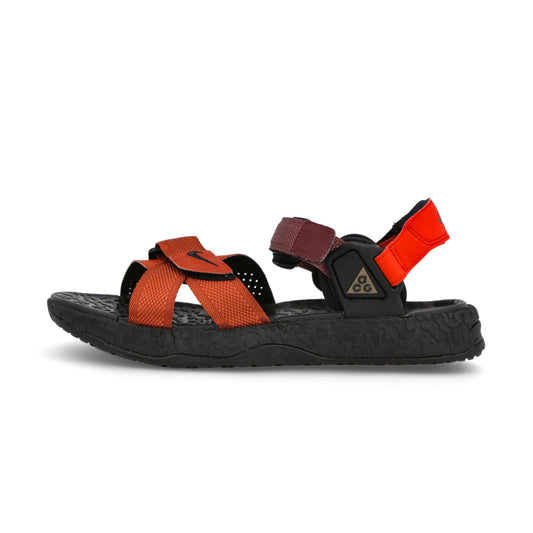 Nike Men's Acg Air Deschutz + Sneakers