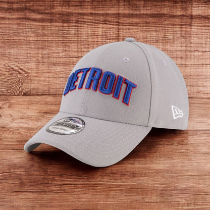 New Era Men's NBA 9Forty Snapback Pistons