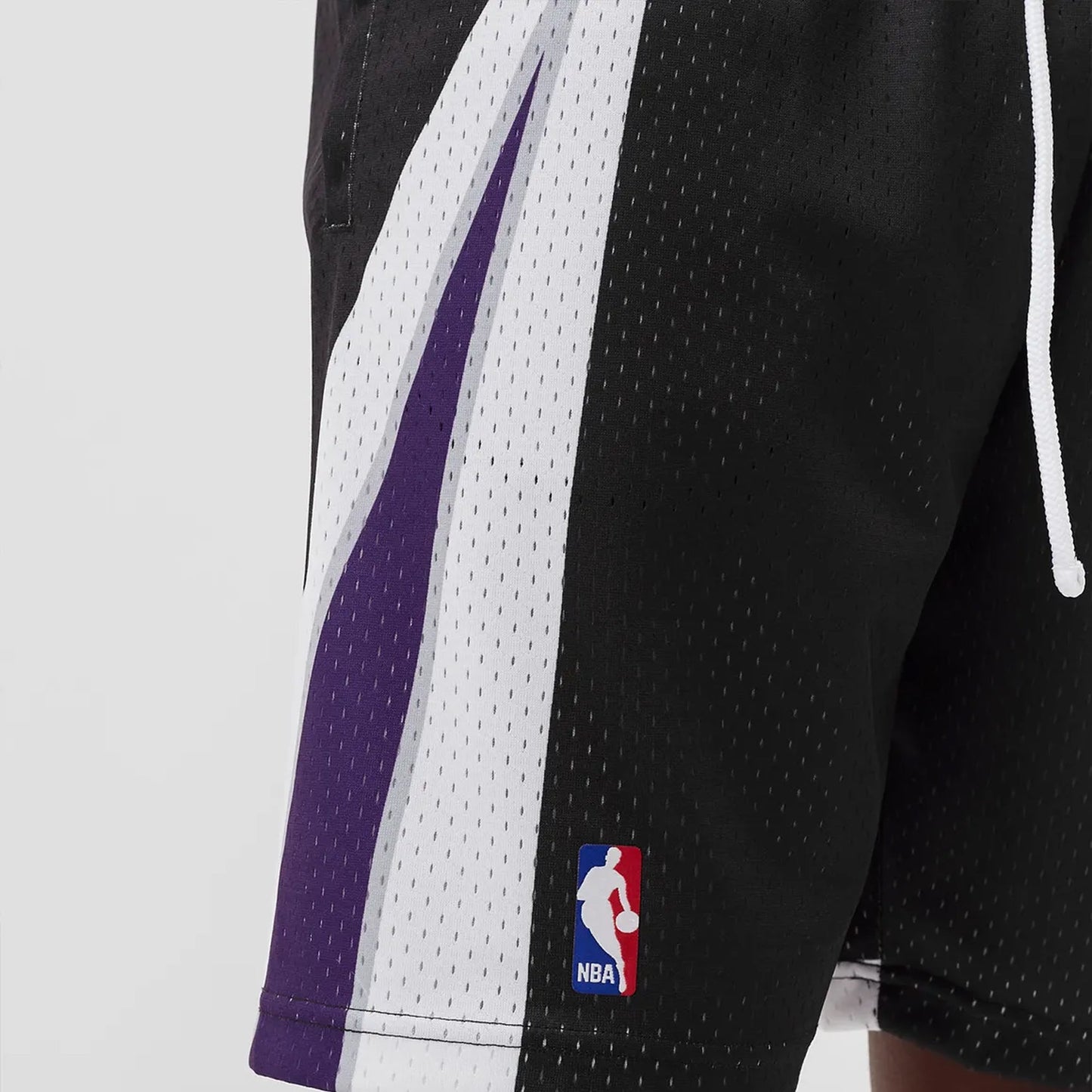 Mitchell & Ness Men's NBA Swingman Shorts Sacramento Kings 2011