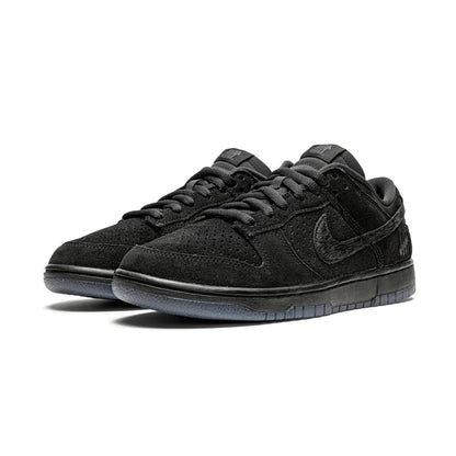 Nike Men's Nbhd X Undefeated Dunk Low Sp