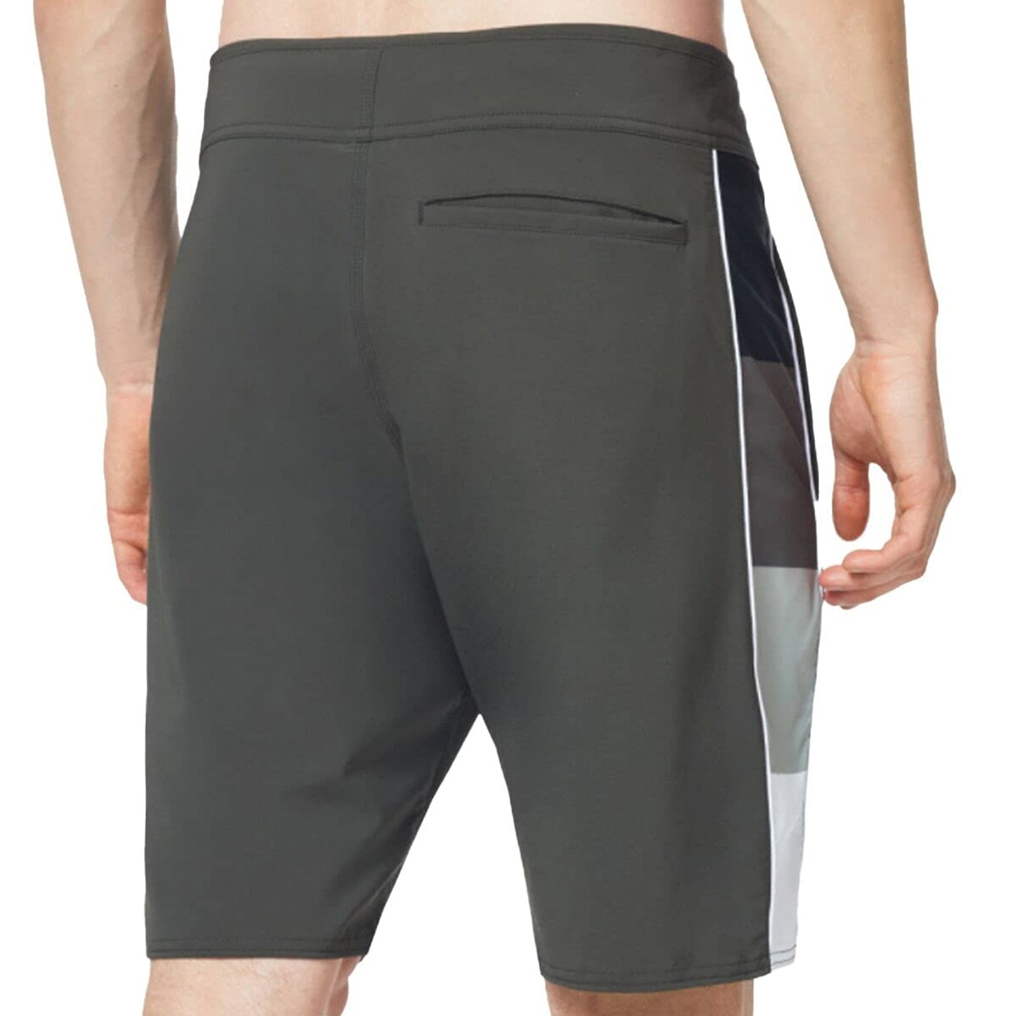 Oakley Men's Block Grad Boardshort 20