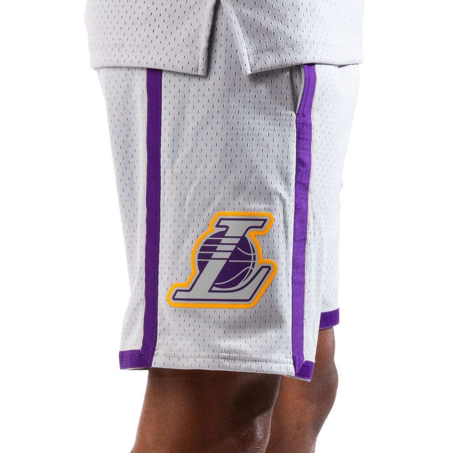 Mitchell & Ness Men's NBA Reload 2.0 Swingman Shorts - La Lakers 2009