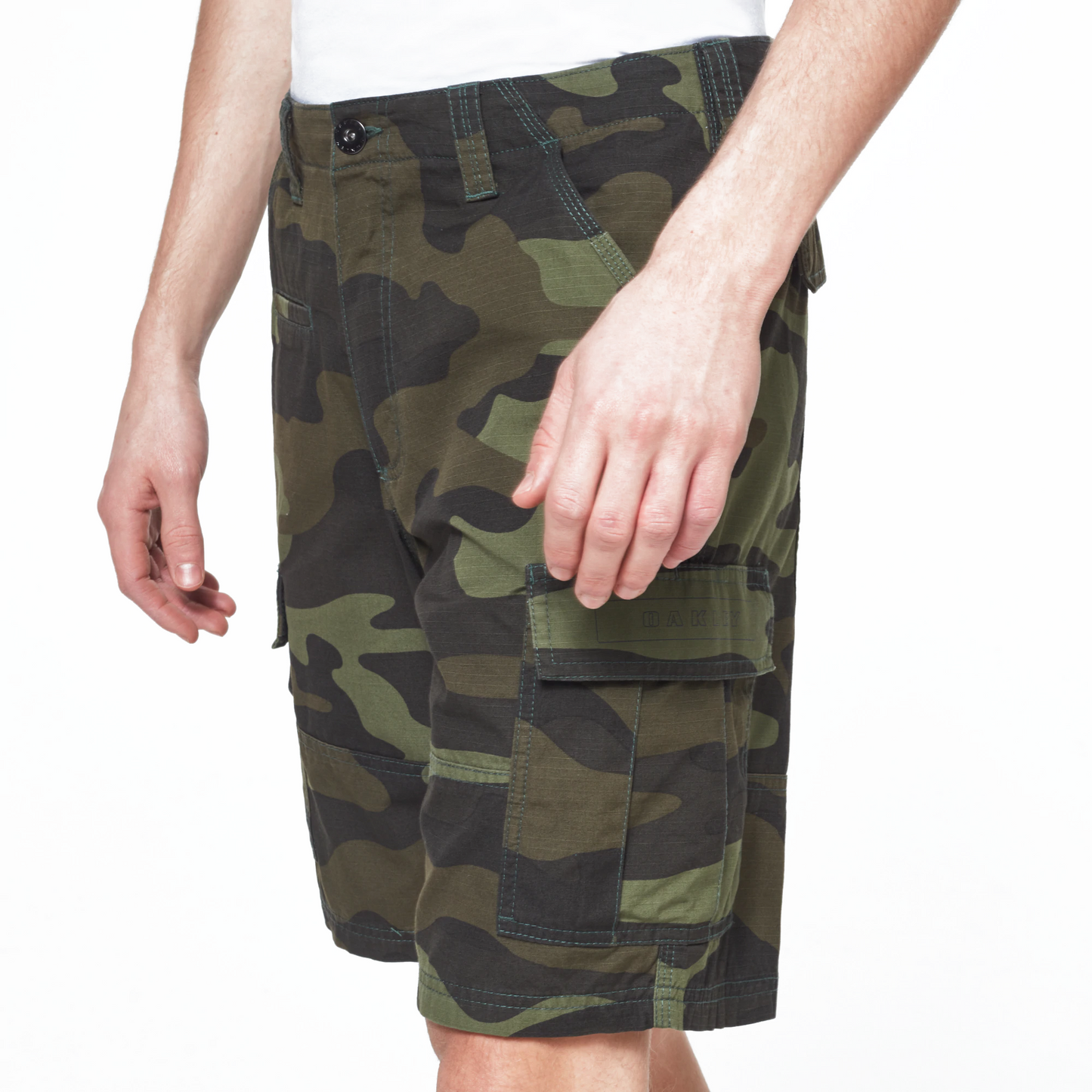 Oakley Men's Camo Commuter Cargo Short Shorts