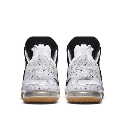 Nike Men's Lebron Xviii