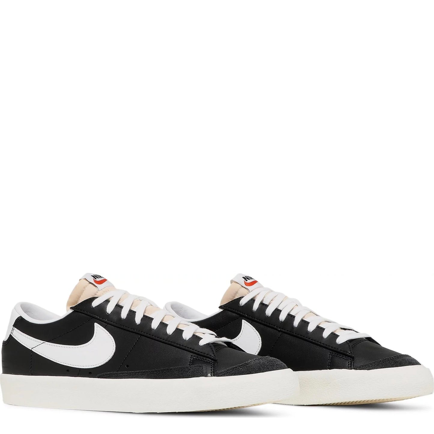 Nike Men's Blazer Low '77 Vntg Sneakers