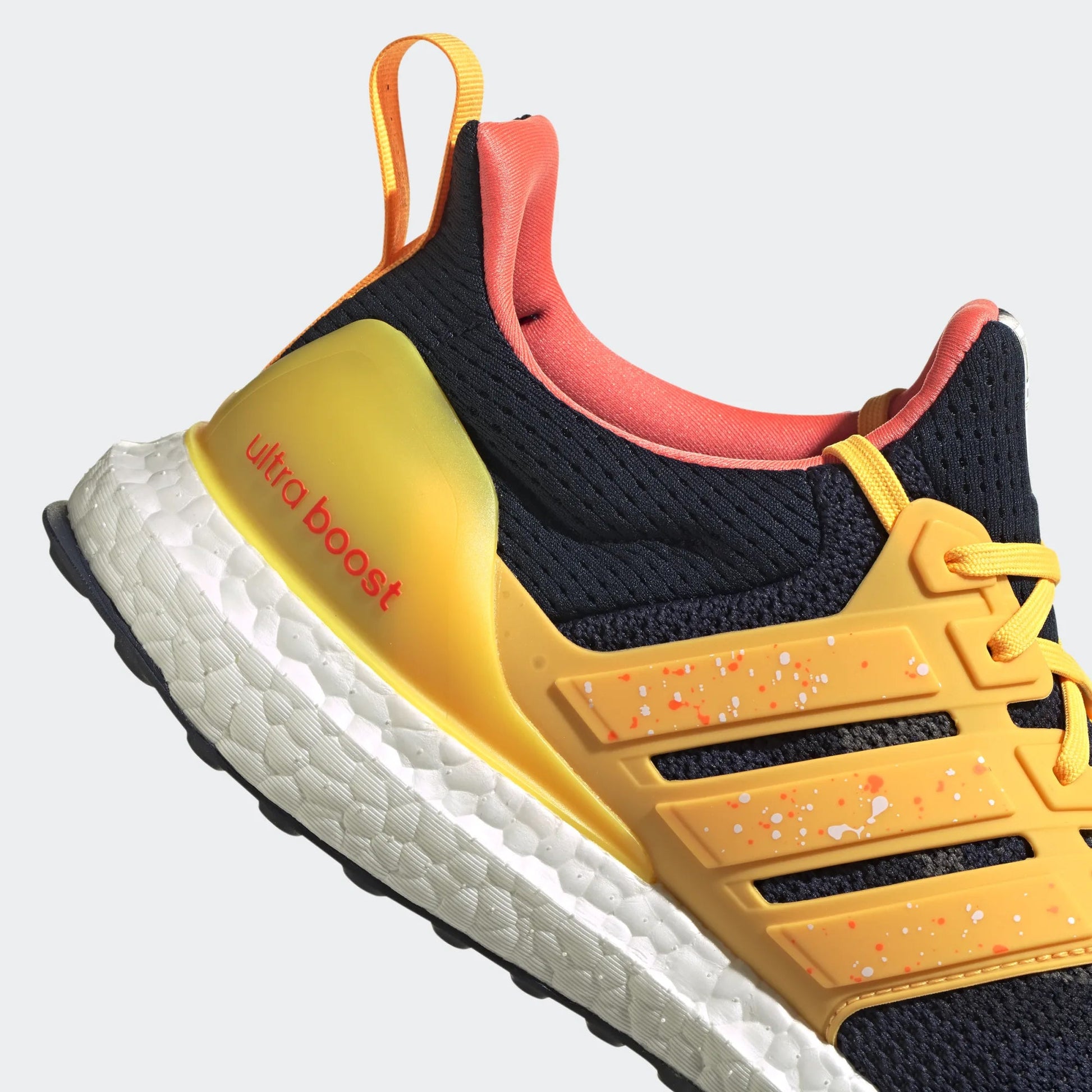 Kuala Lumpur - Collegiate Navy / Solar Gold / Solar Red-