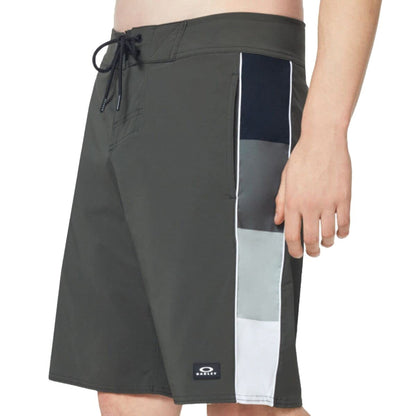 Oakley Men's Block Grad Boardshort 20