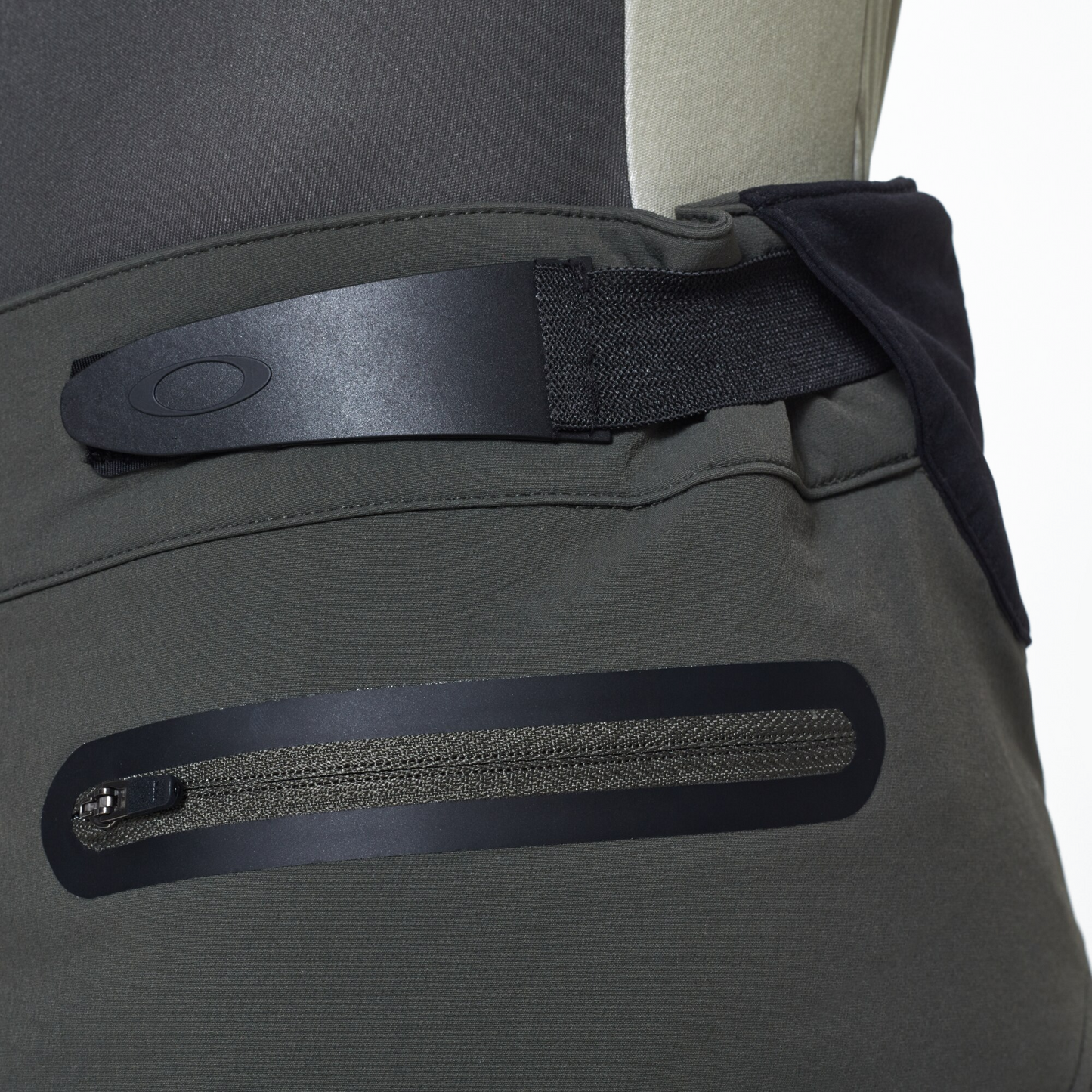 Oakley Men's Mtb Trail Short Sunglasses