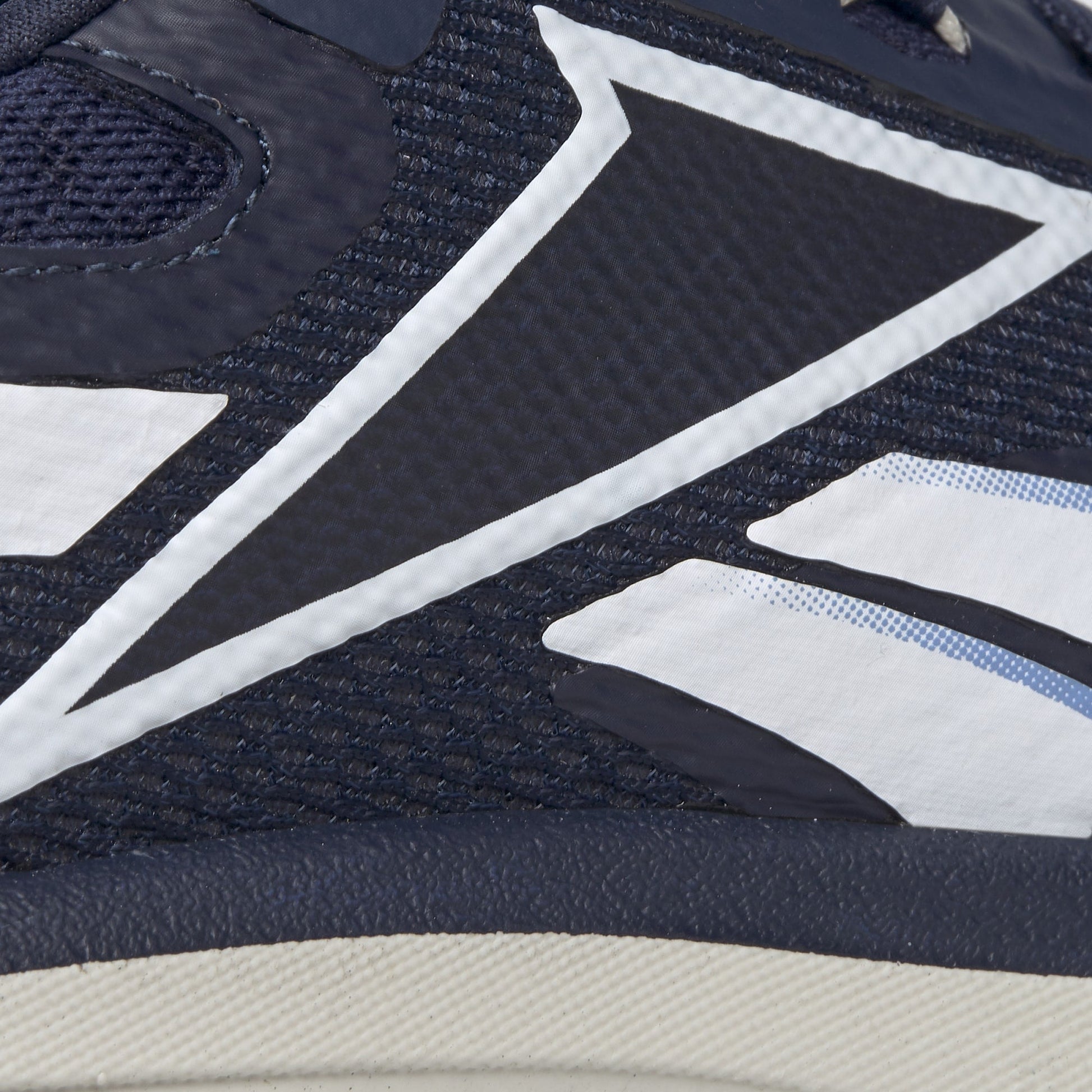 Conavy/White/Conblu-