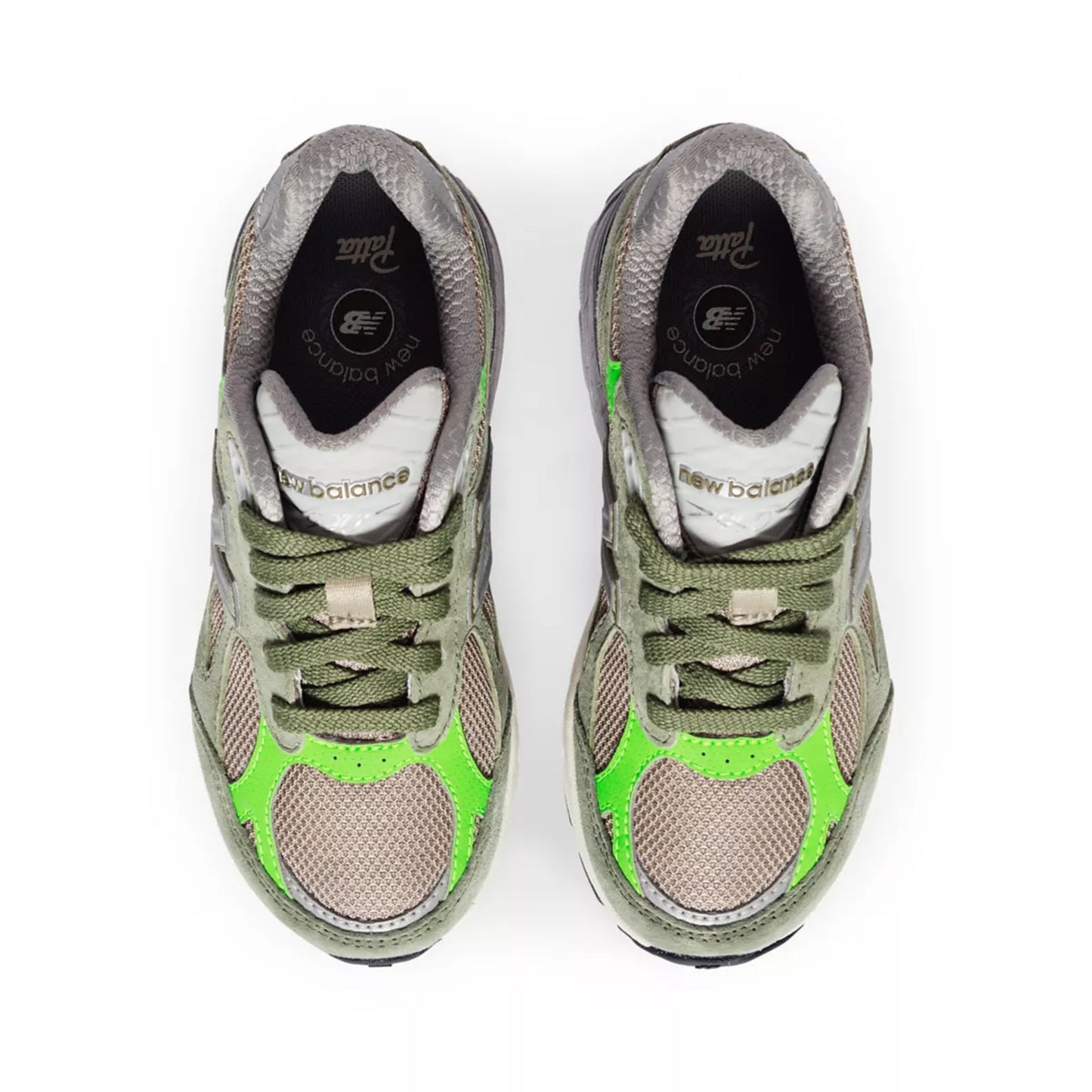 New Balance Preschool 990V3 'Patta Keep Your Family Close Ps' Sneakers