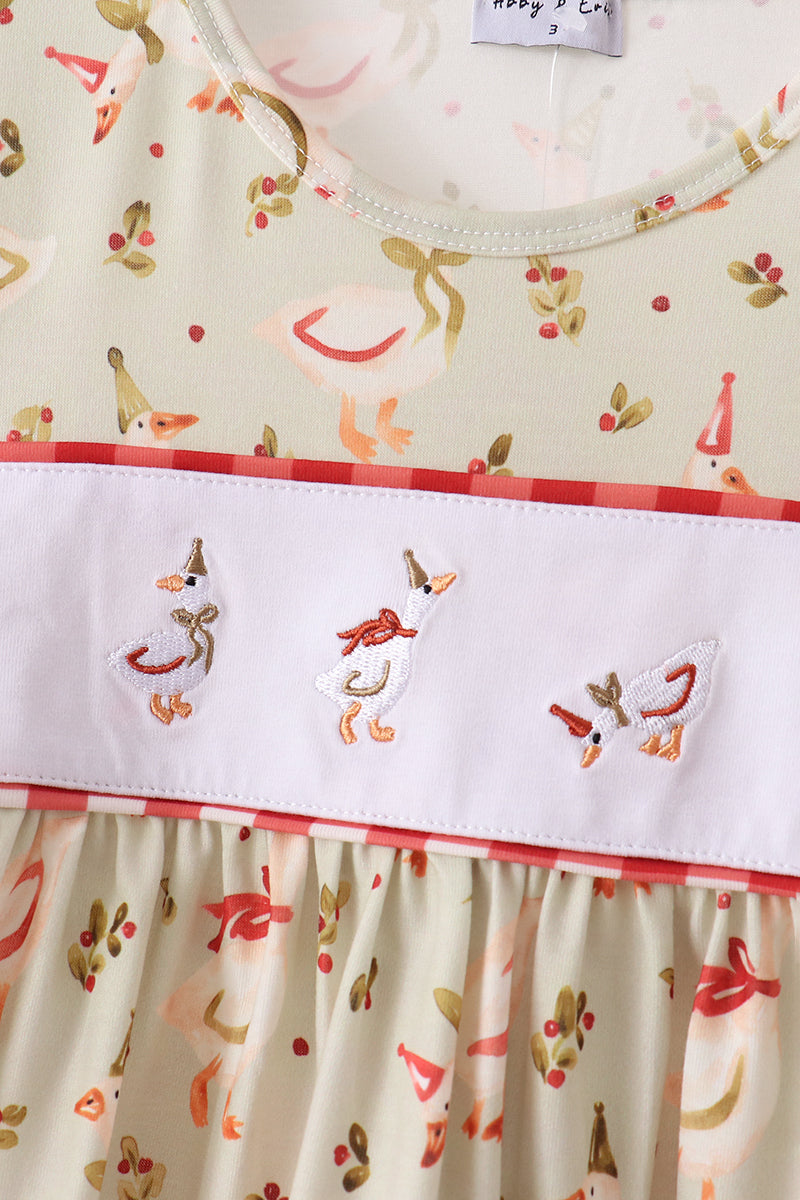 Goose Embroidery Ruffle Gingham Pants Set