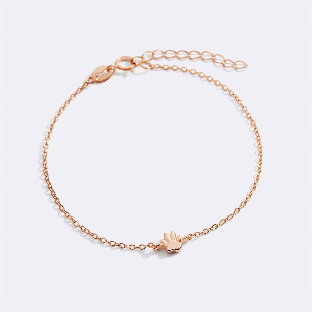 Mint & Lily Tiny Pawprint Bracelet