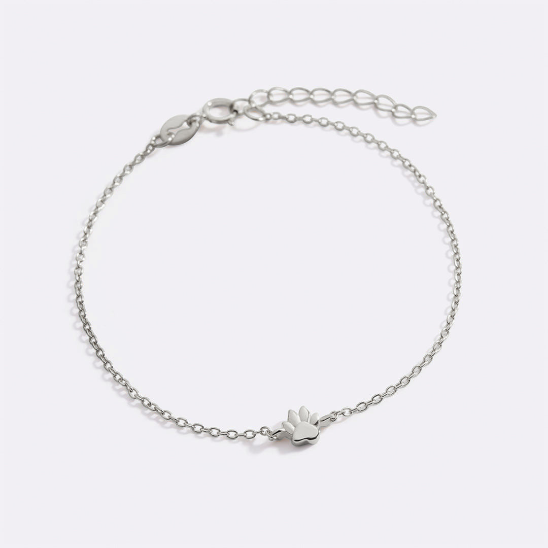 Mint & Lily Tiny Pawprint Bracelet