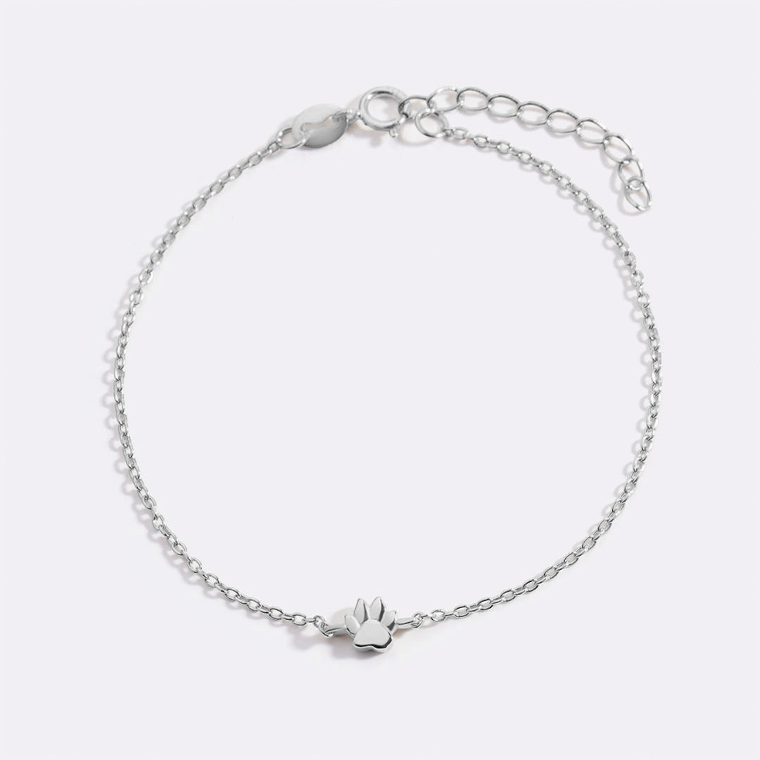 Mint & Lily Tiny Pawprint Bracelet