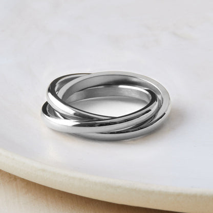 Mint & Lily Dainty Interlocking Fidget Ring