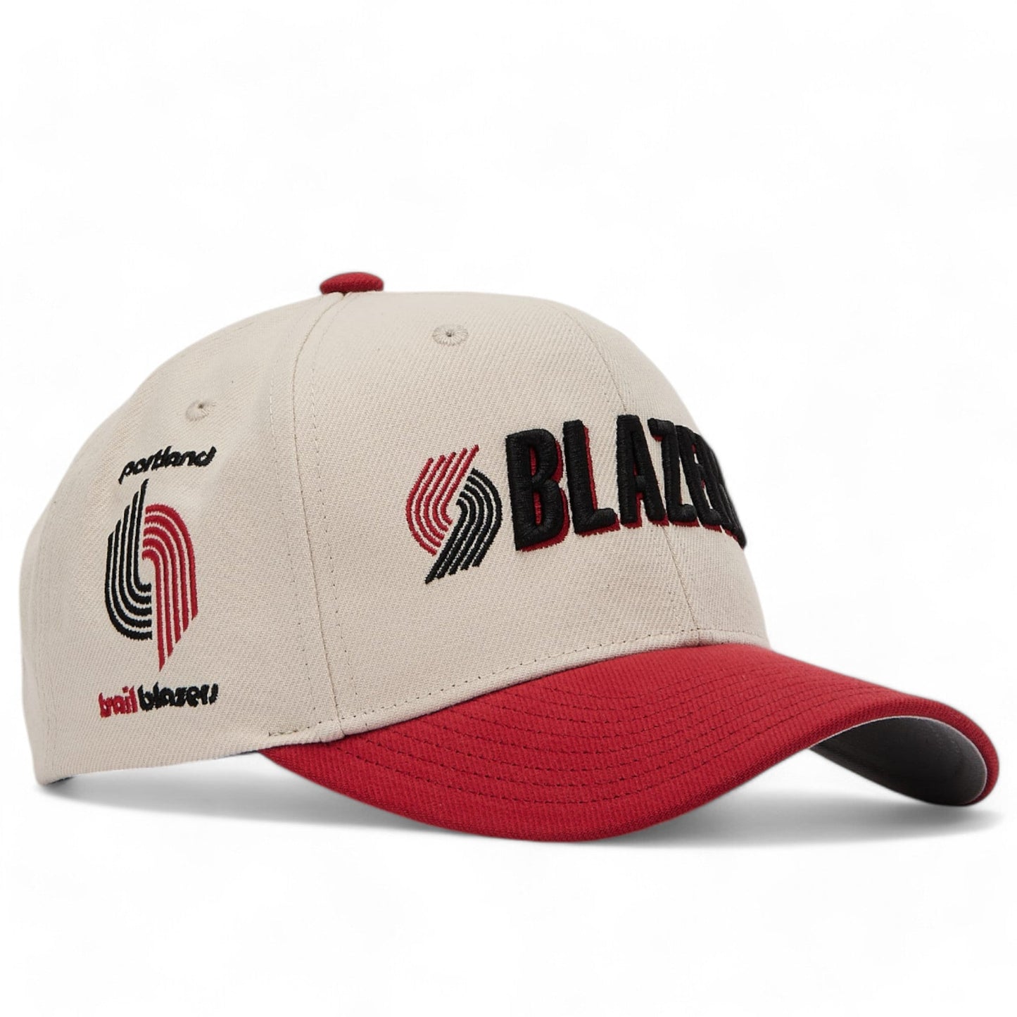Men's Mitchell & Ness NBA Game On Pro Snapback Hwc Trail Blazers - Off White